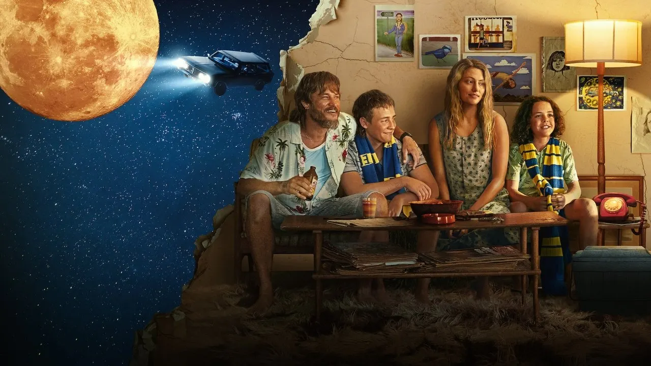 Cena de Garoto Devora Universo (2024)