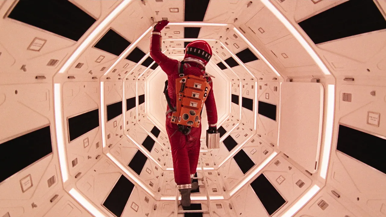 Cena de 2001: Uma Odisséia no Espaço (1968)