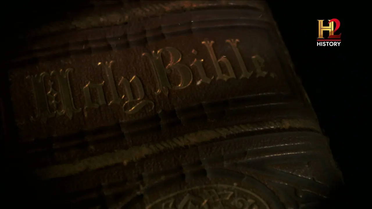 Cena de Regras Ocultas da Bíblia (2014)