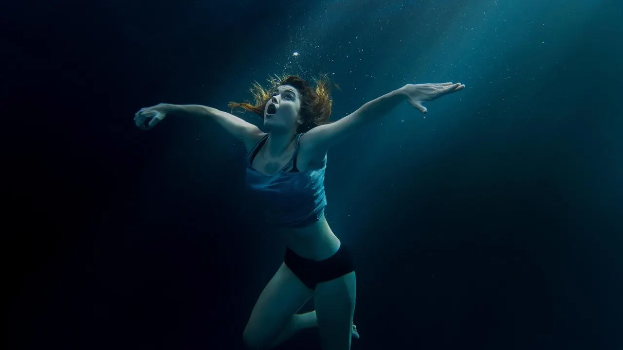 Cena de Tidelands (2018)