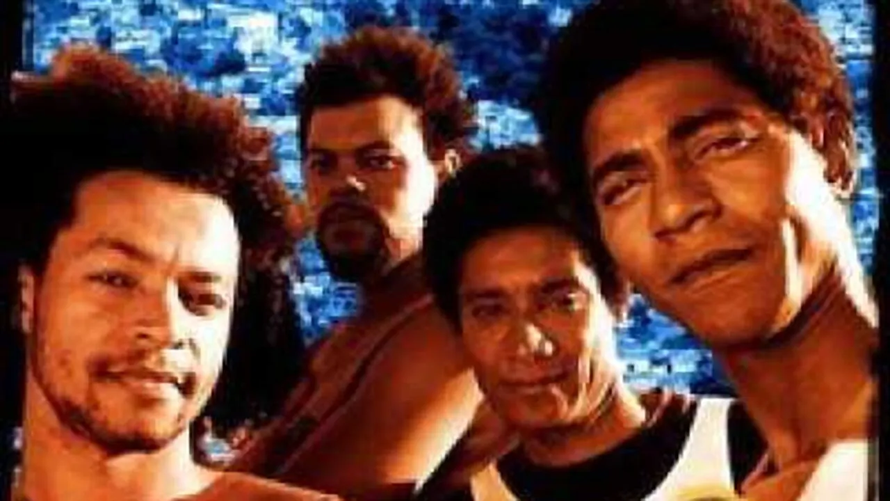 Cena de Uma Onda no Ar (2002)
