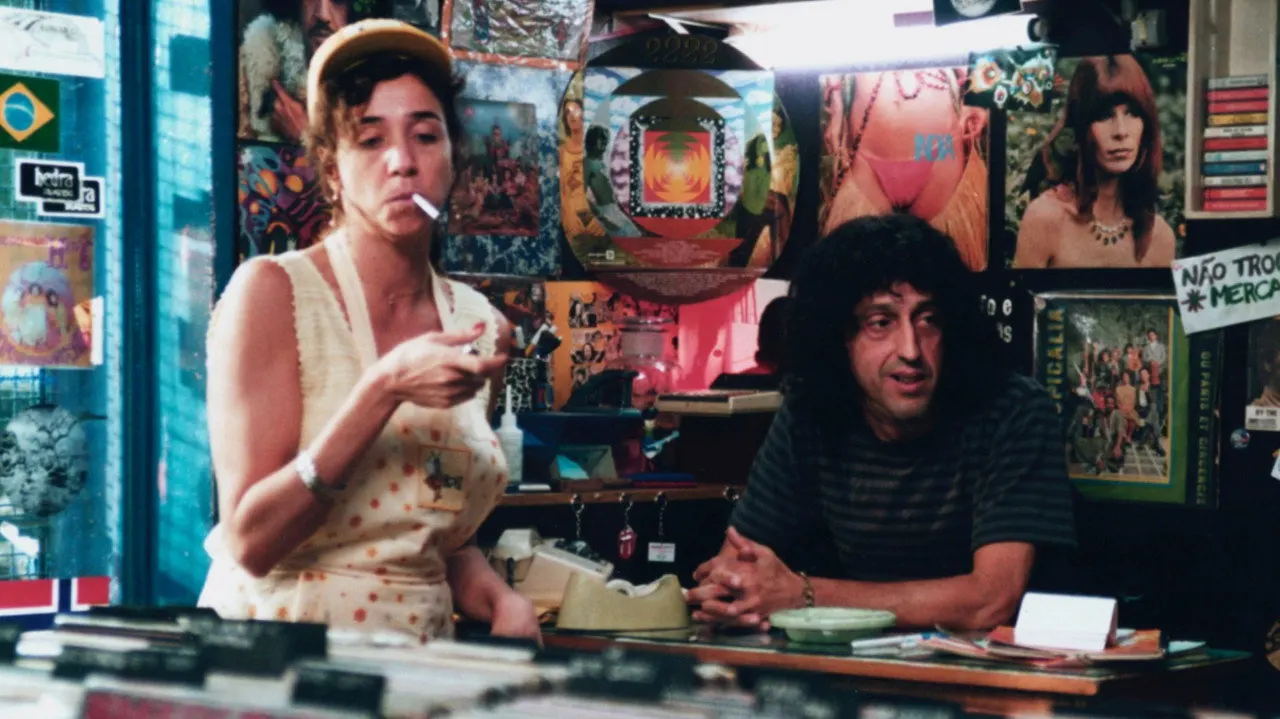 Cena de Durval Discos (2002)