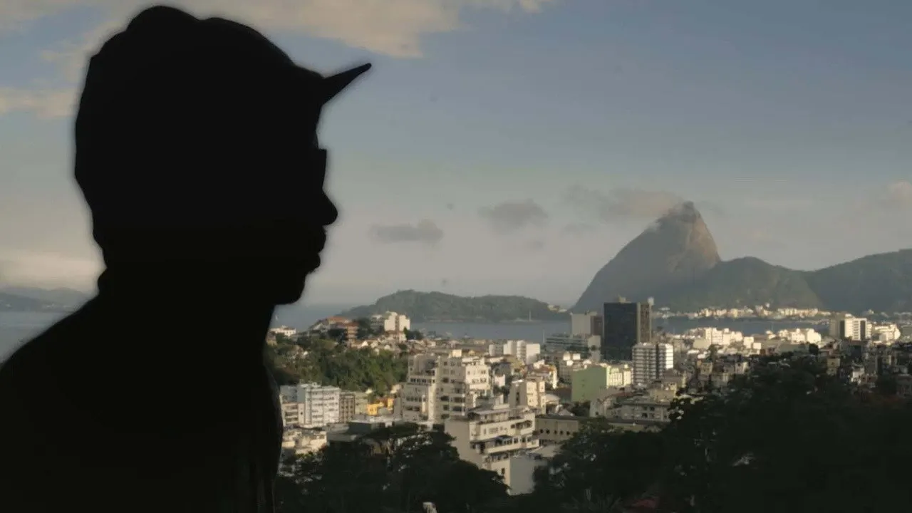 Cena de Relatos do Front A Outra Face do Cartao Postal (2022)
