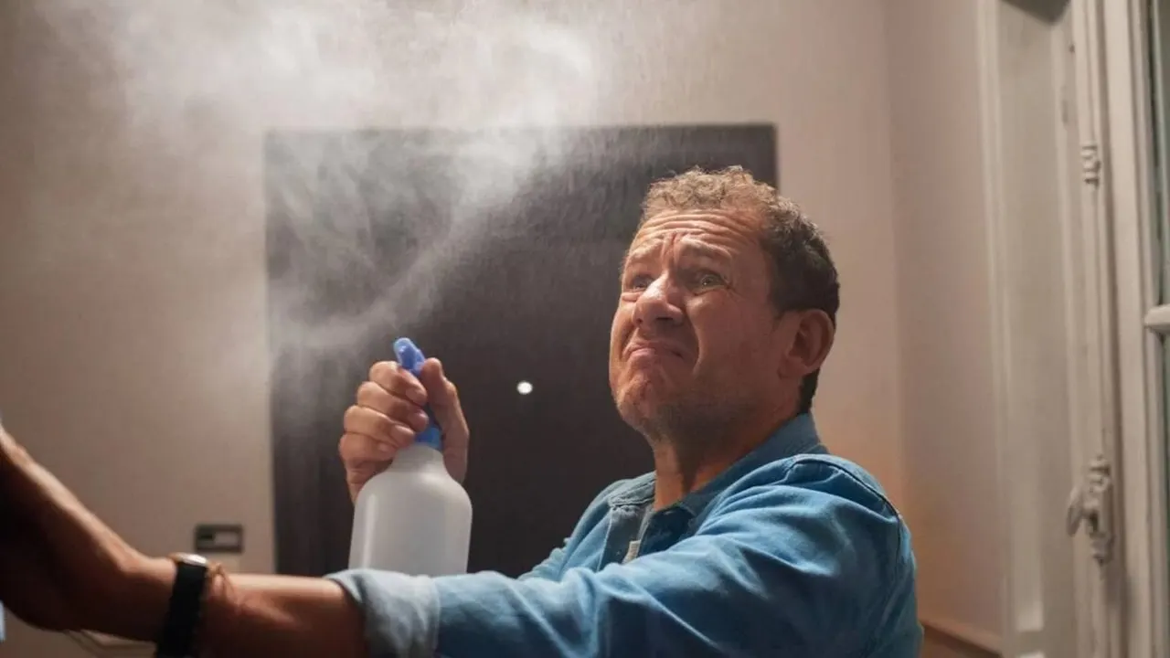 Cena de Mais Que Amigos: Vizinhos (2021)
