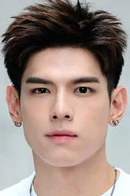 จักริน  ภูริพัฒน์
