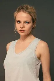 Lili Epply