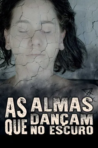 Pôster de As Almas que Dançam no Escuro (2021)