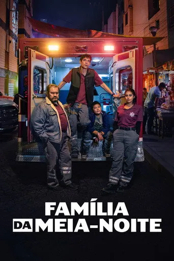 Pôster de Família da Meia-Noite (2024)