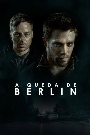 Pôster de A Queda de Berlim (2017)